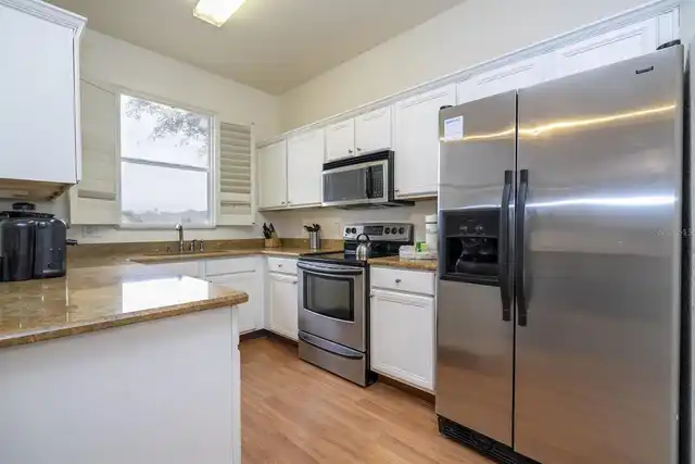 Listing Photo 10