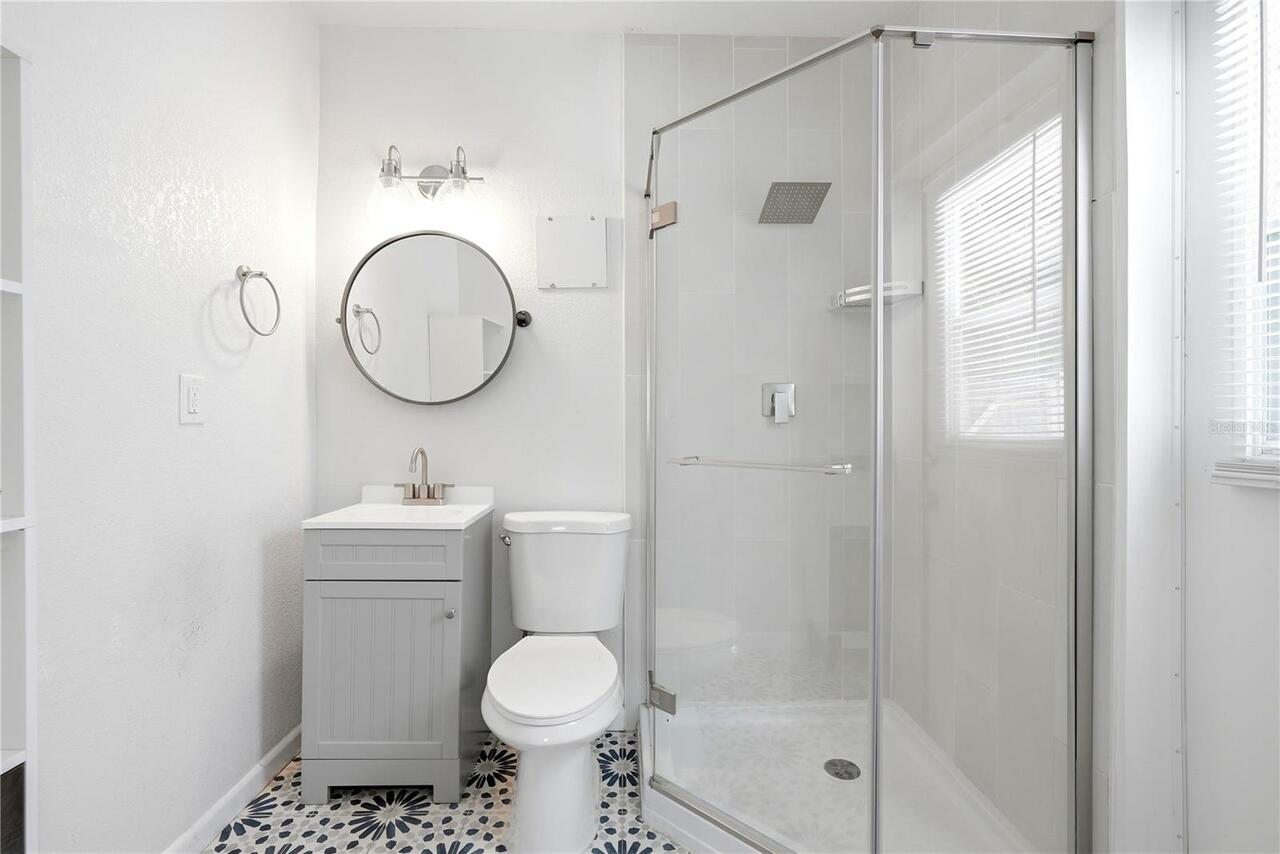 Listing Photo 17