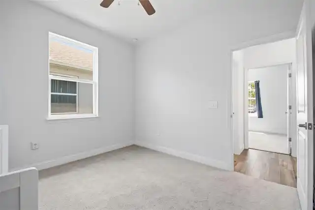 Listing Photo 9