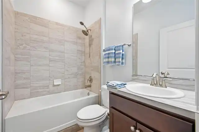 Listing Photo 12