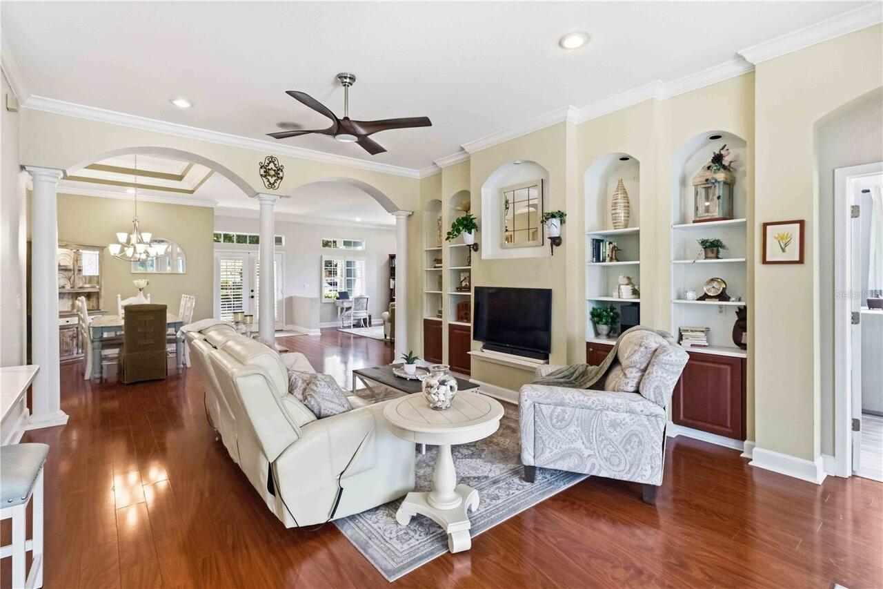Listing Photo 10