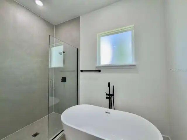 Listing Photo 44