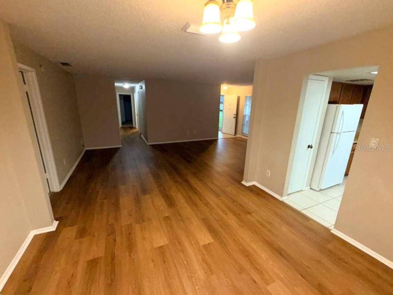 Listing Photo 8