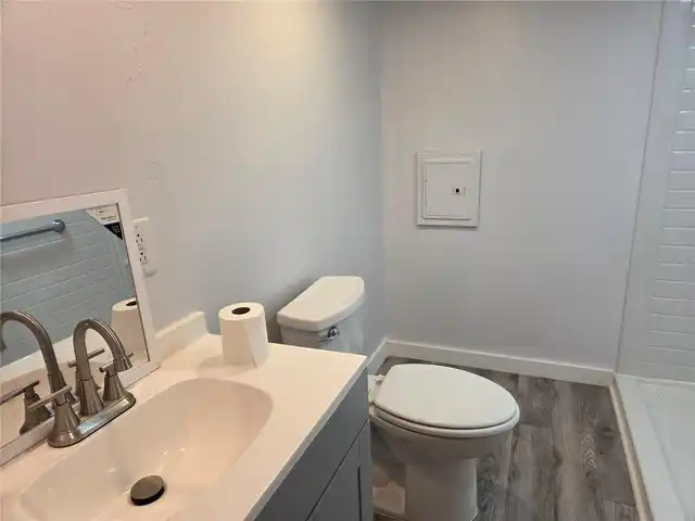 Listing Photo 11