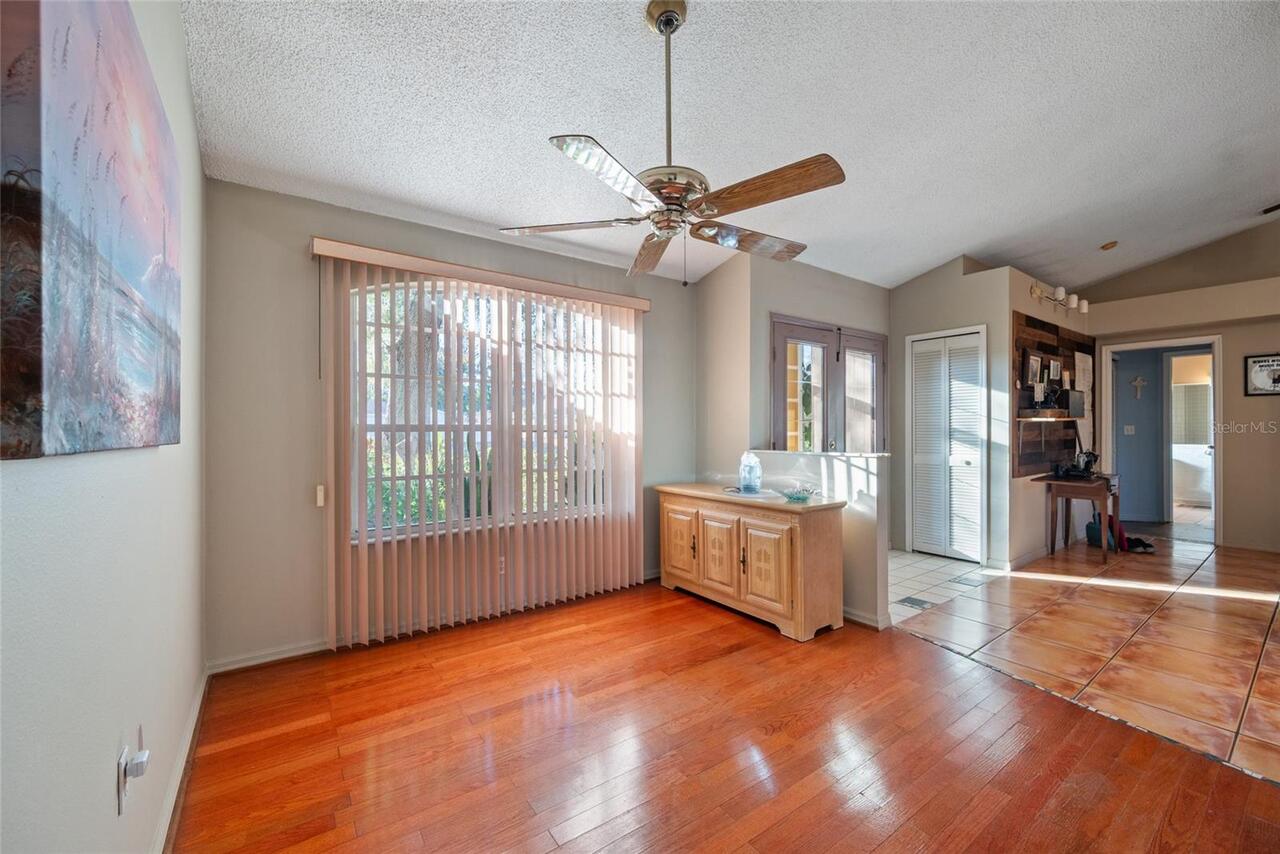 Listing Photo 14