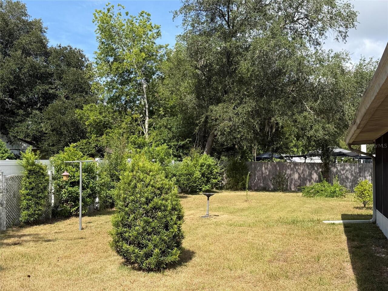 Listing Photo 8
