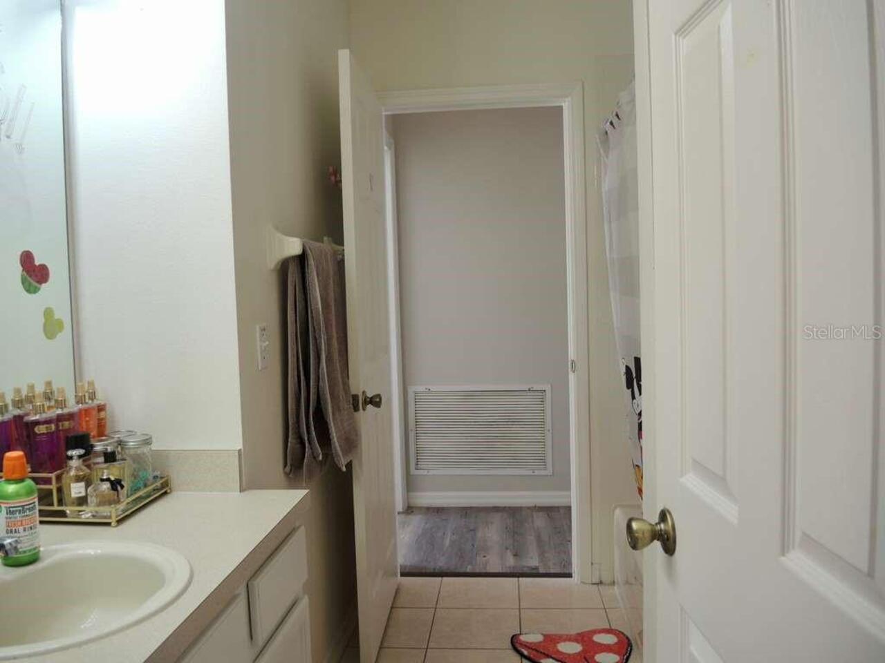 Listing Photo 11