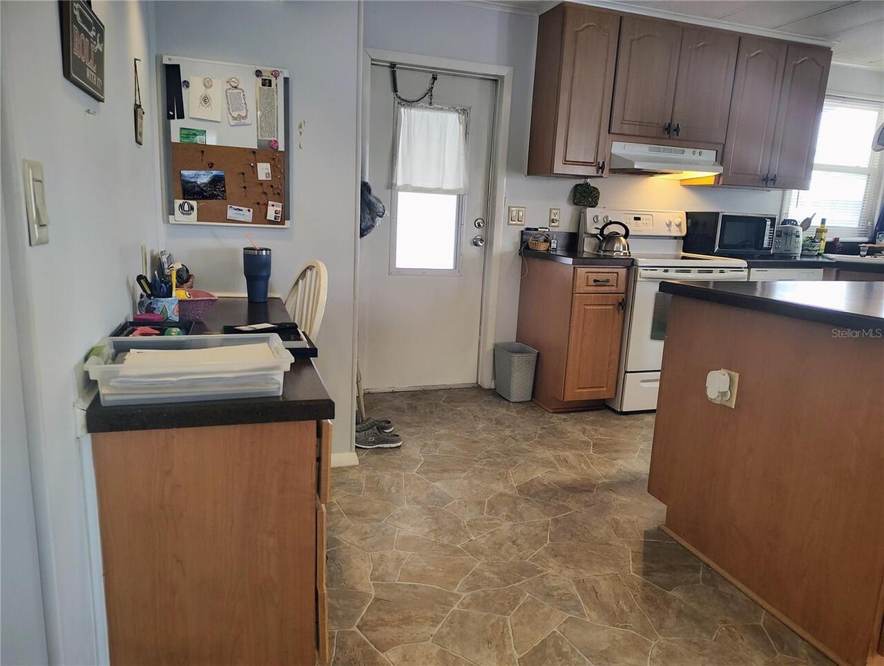 Listing Photo 7