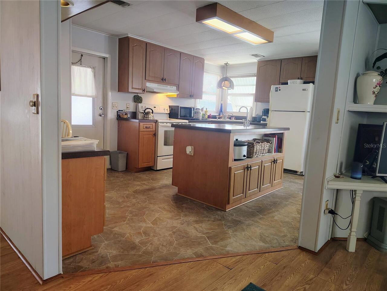 Listing Photo 13