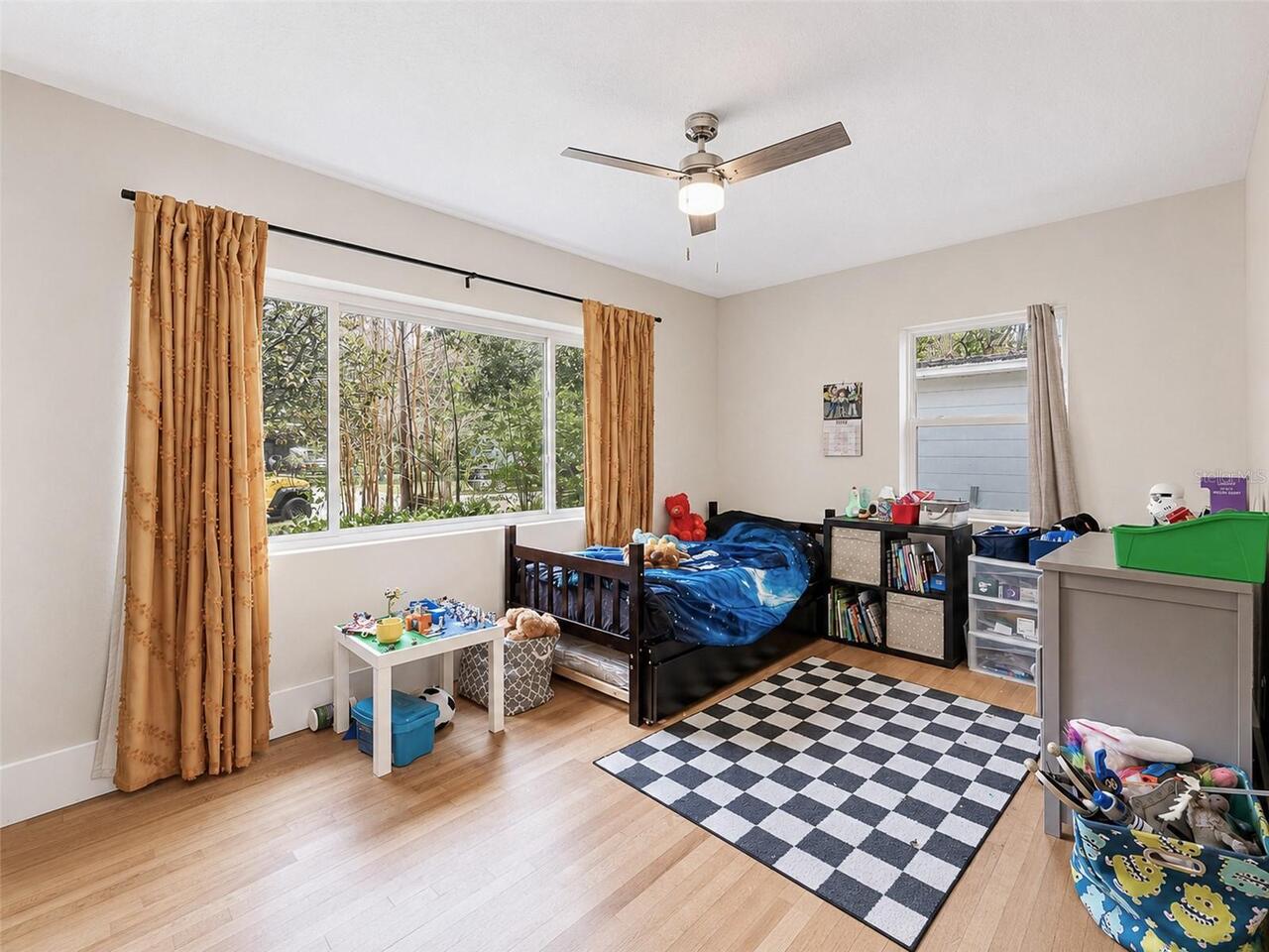 Listing Photo 17