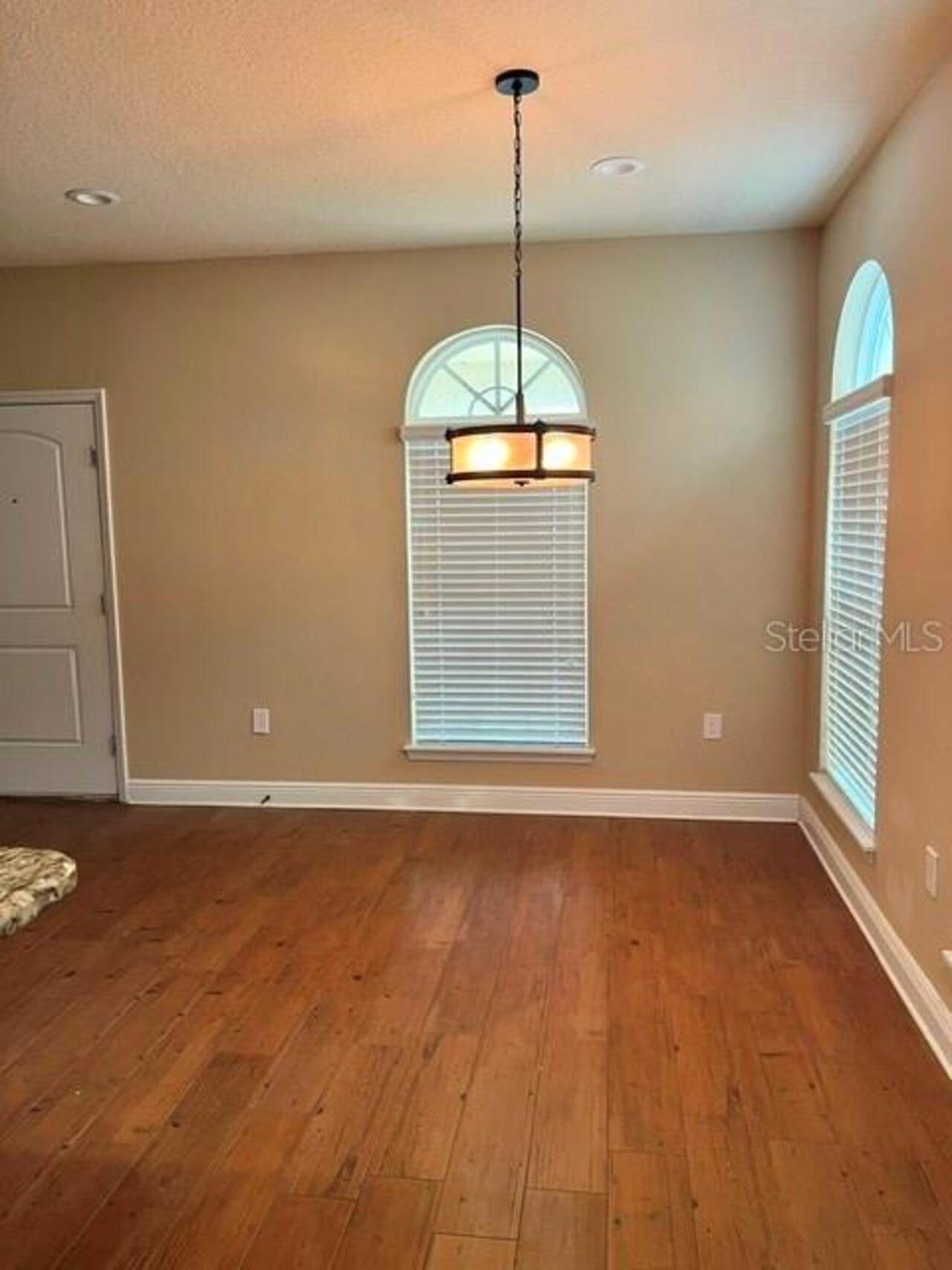 Listing Photo 7