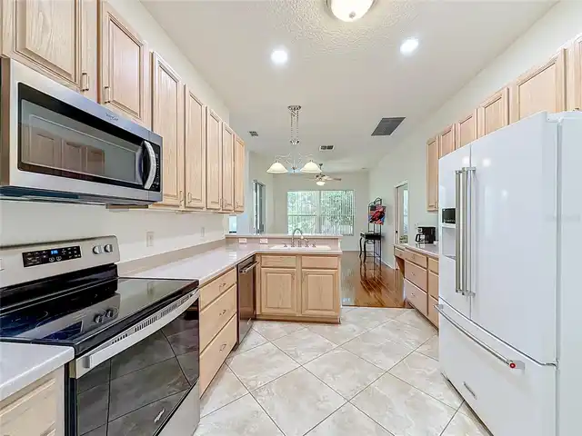 Listing Photo 14