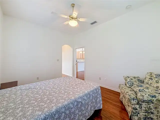 Listing Photo 38