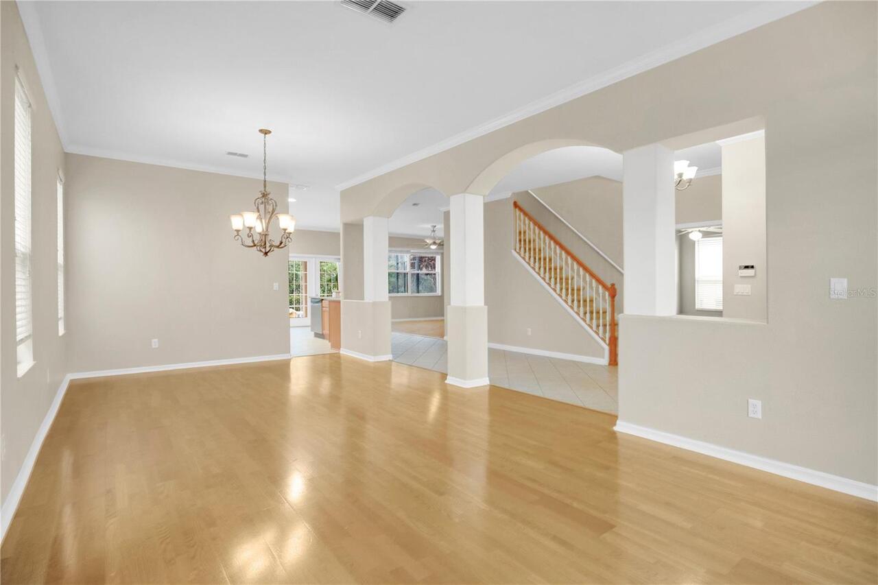 Listing Photo 8