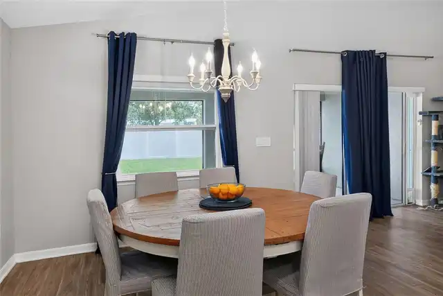 Listing Photo 11