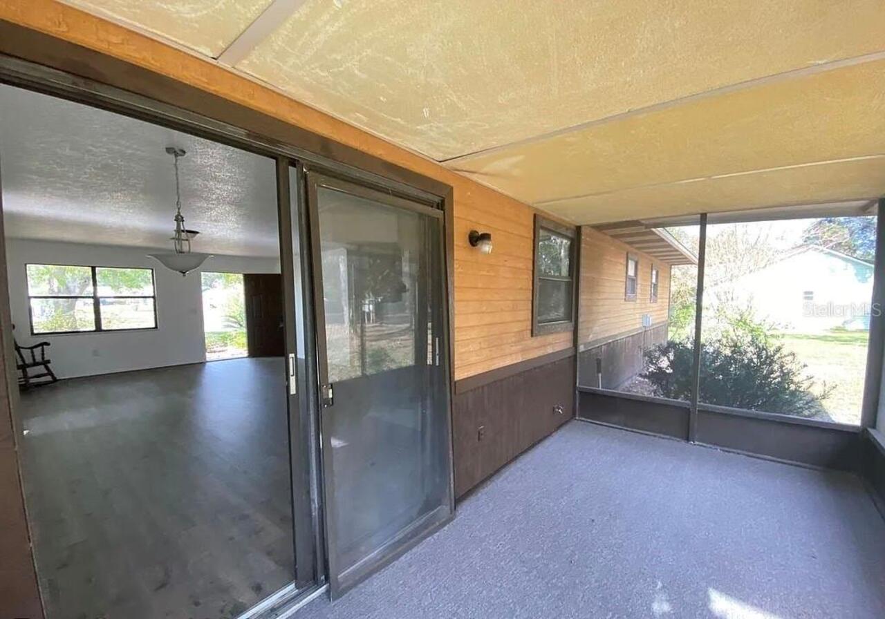 Listing Photo 11