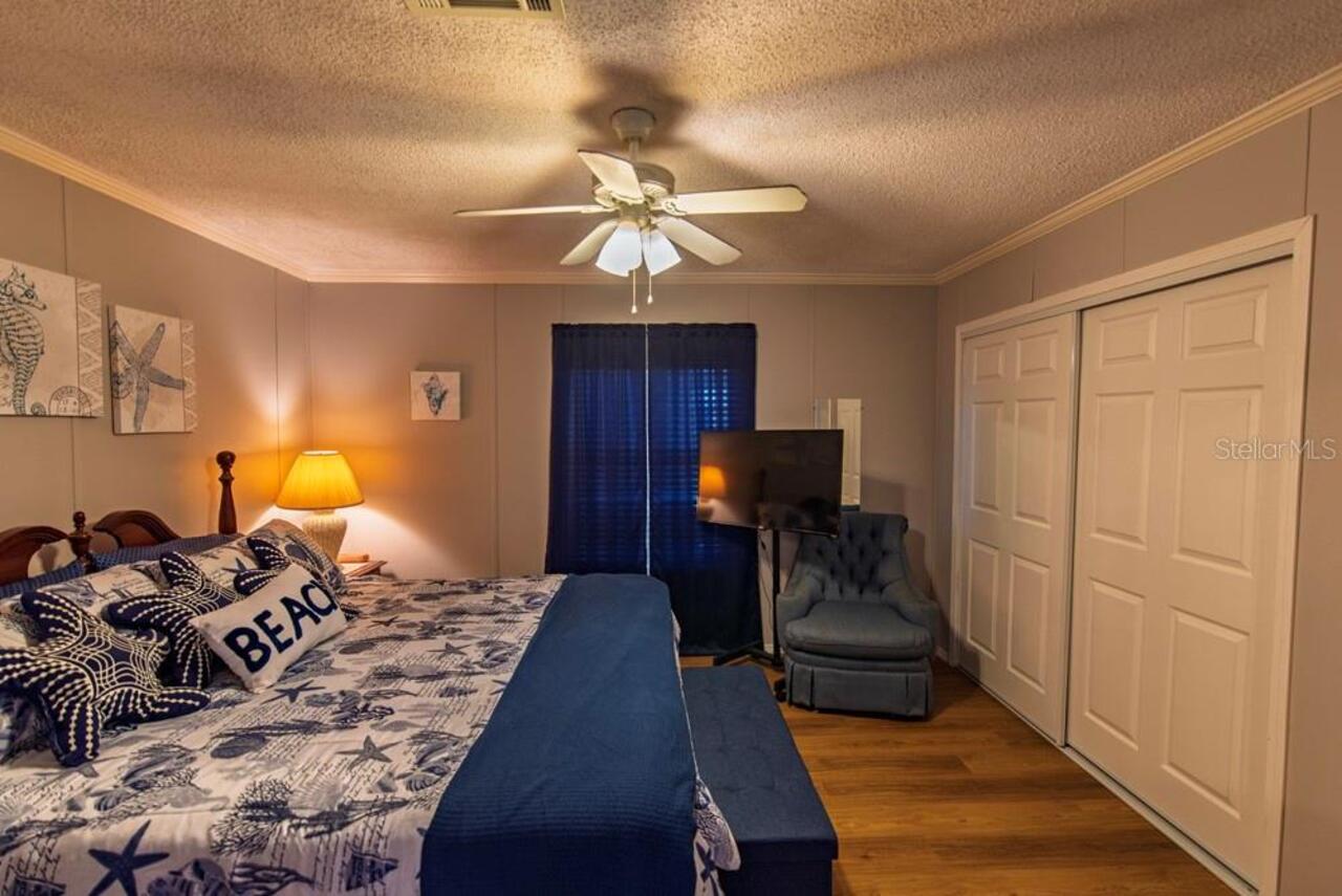 Listing Photo 8