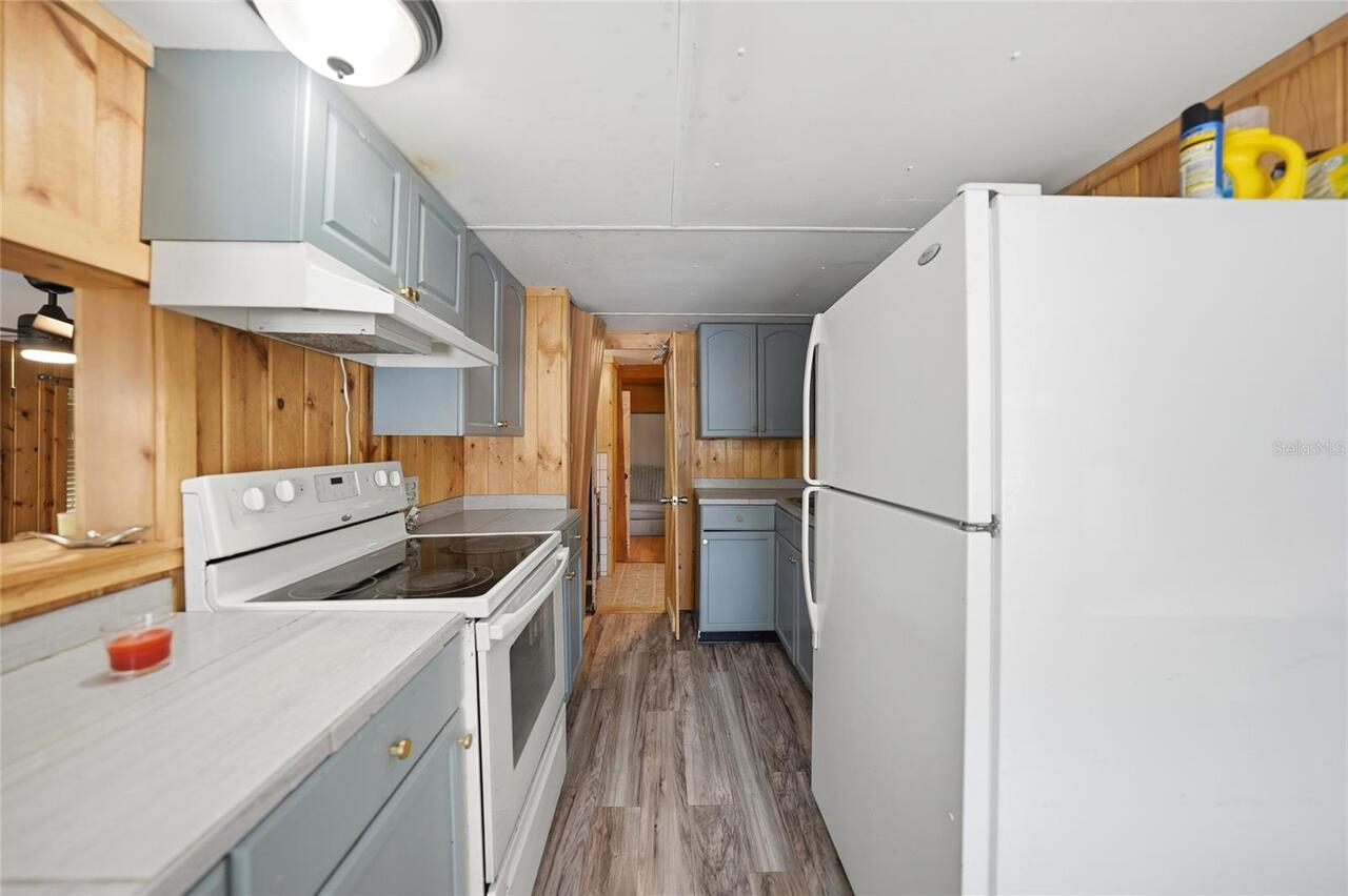 Listing Photo 8