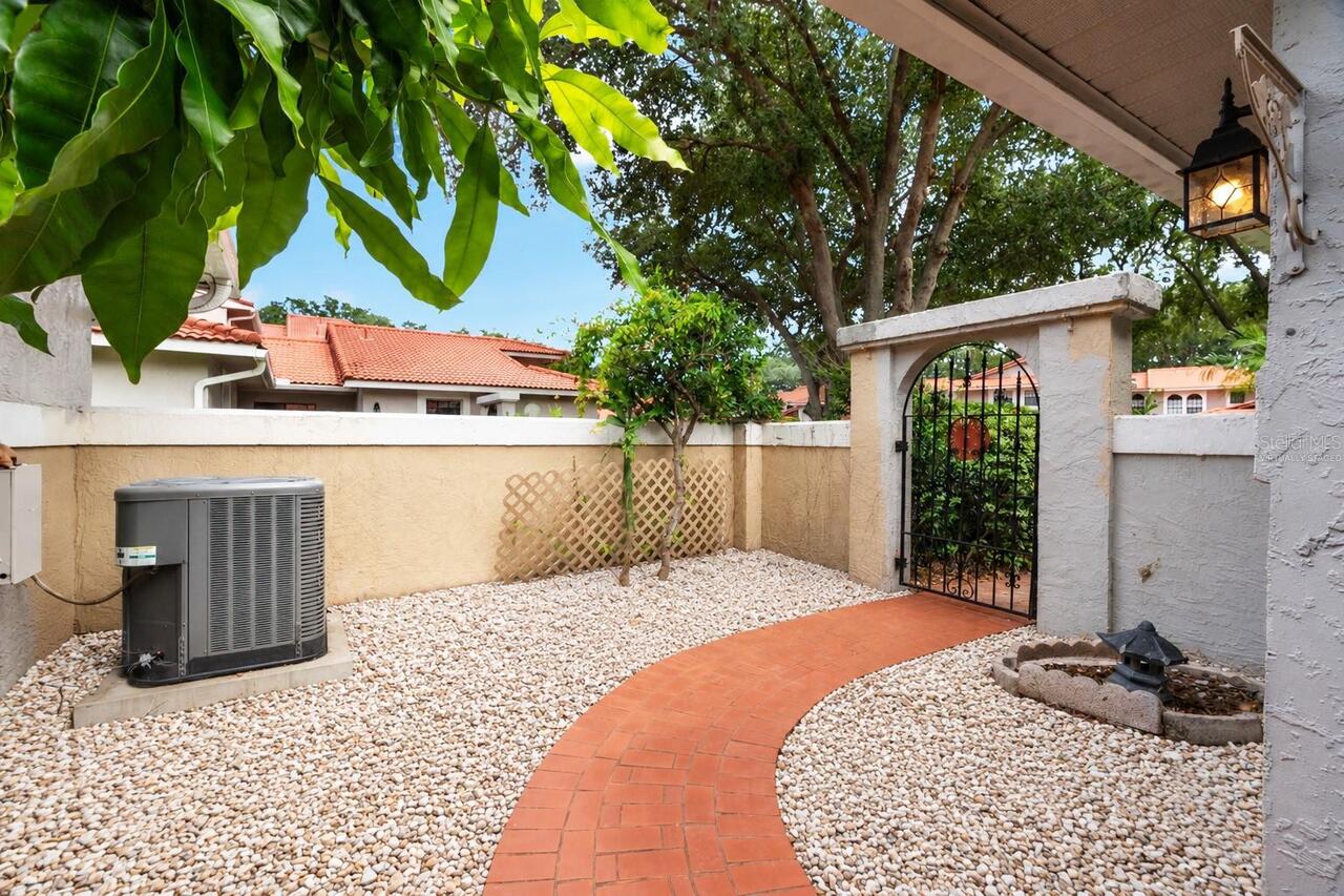 Listing Photo 14