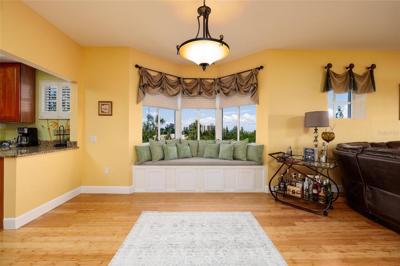 Listing Photo 9