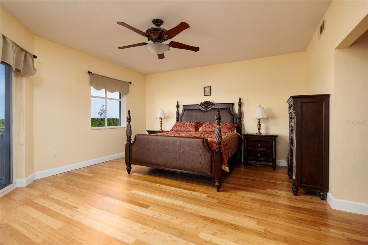 Listing Photo 24