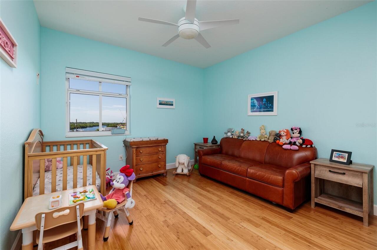 Listing Photo 32
