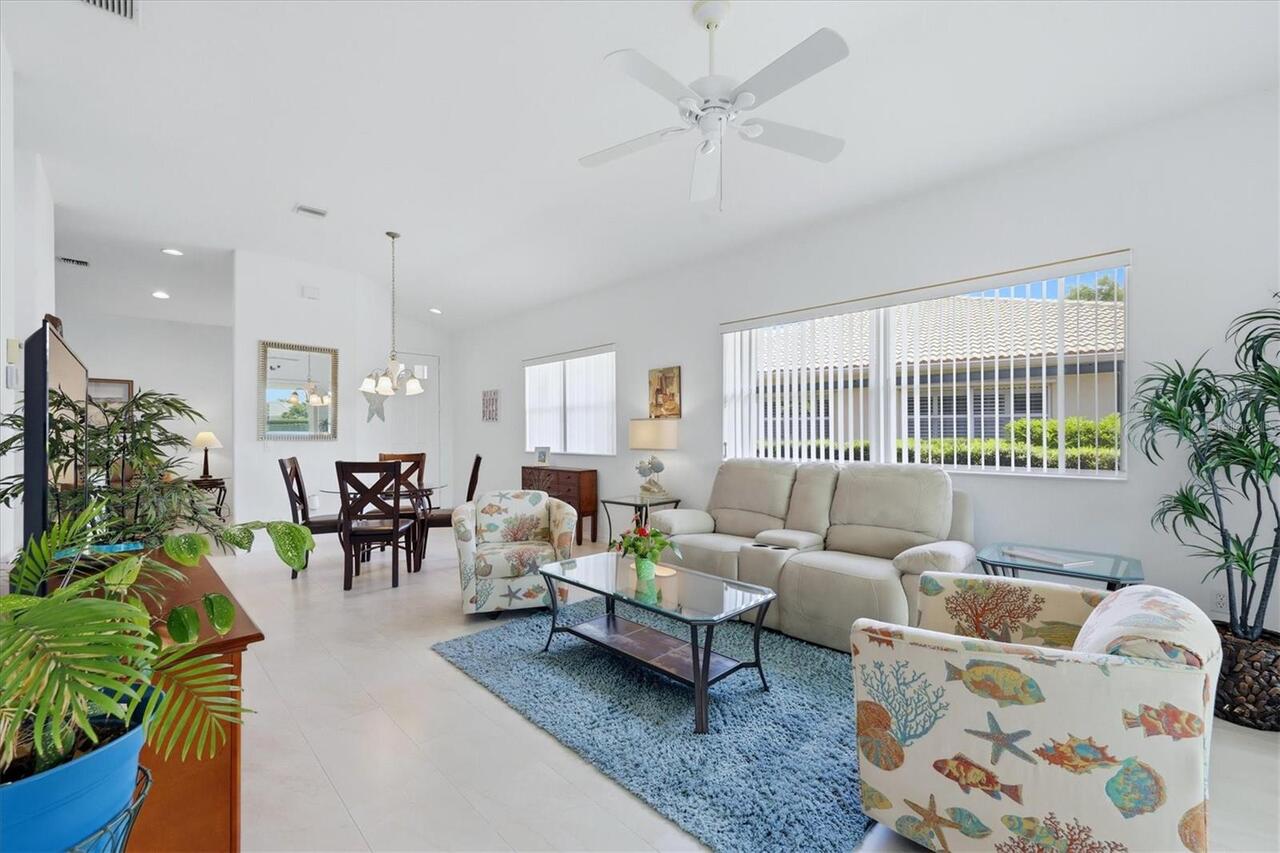 Listing Photo 10