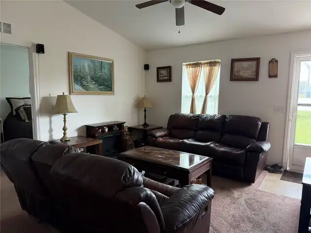 Listing Photo 6