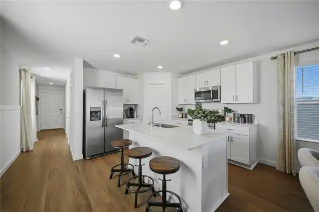 Listing Photo 10