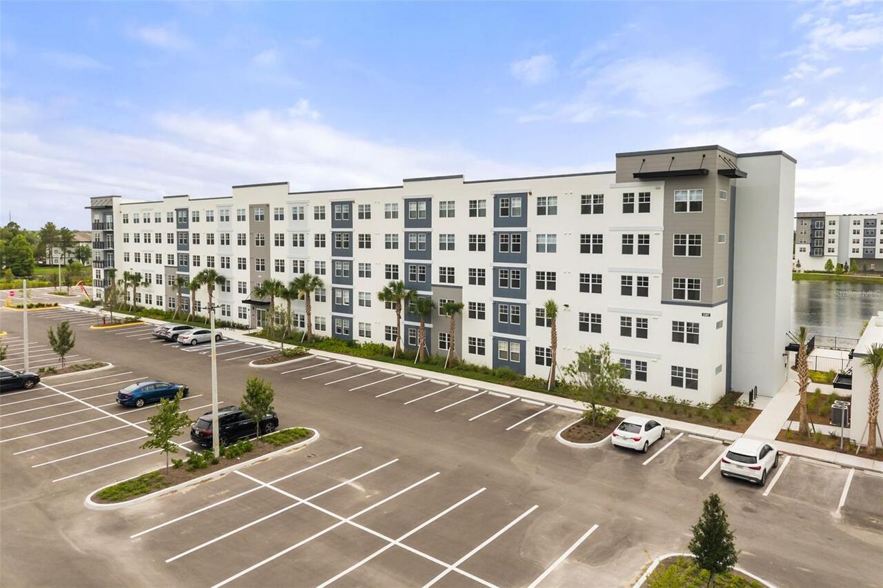 Listing Photo 9