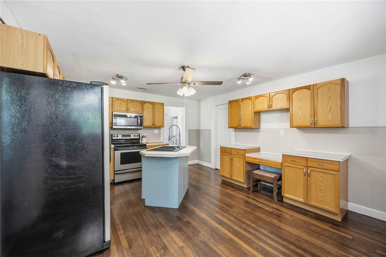 Listing Photo 18