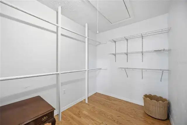 Listing Photo 24