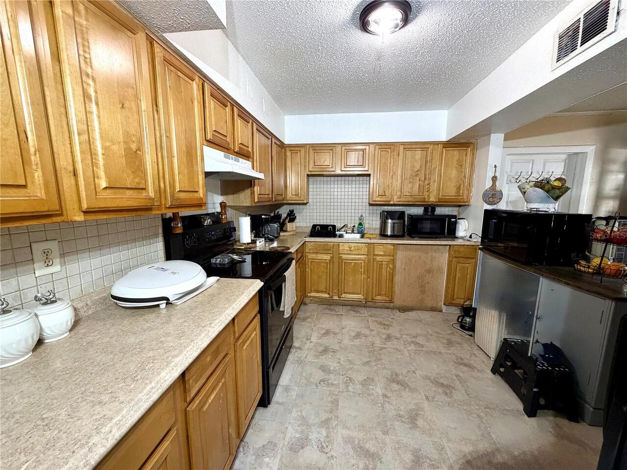 Listing Photo 7