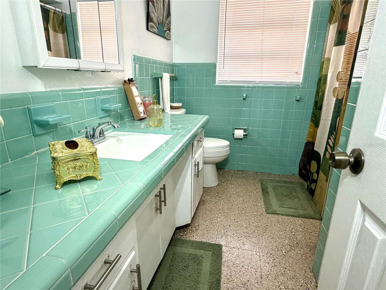 Listing Photo 10
