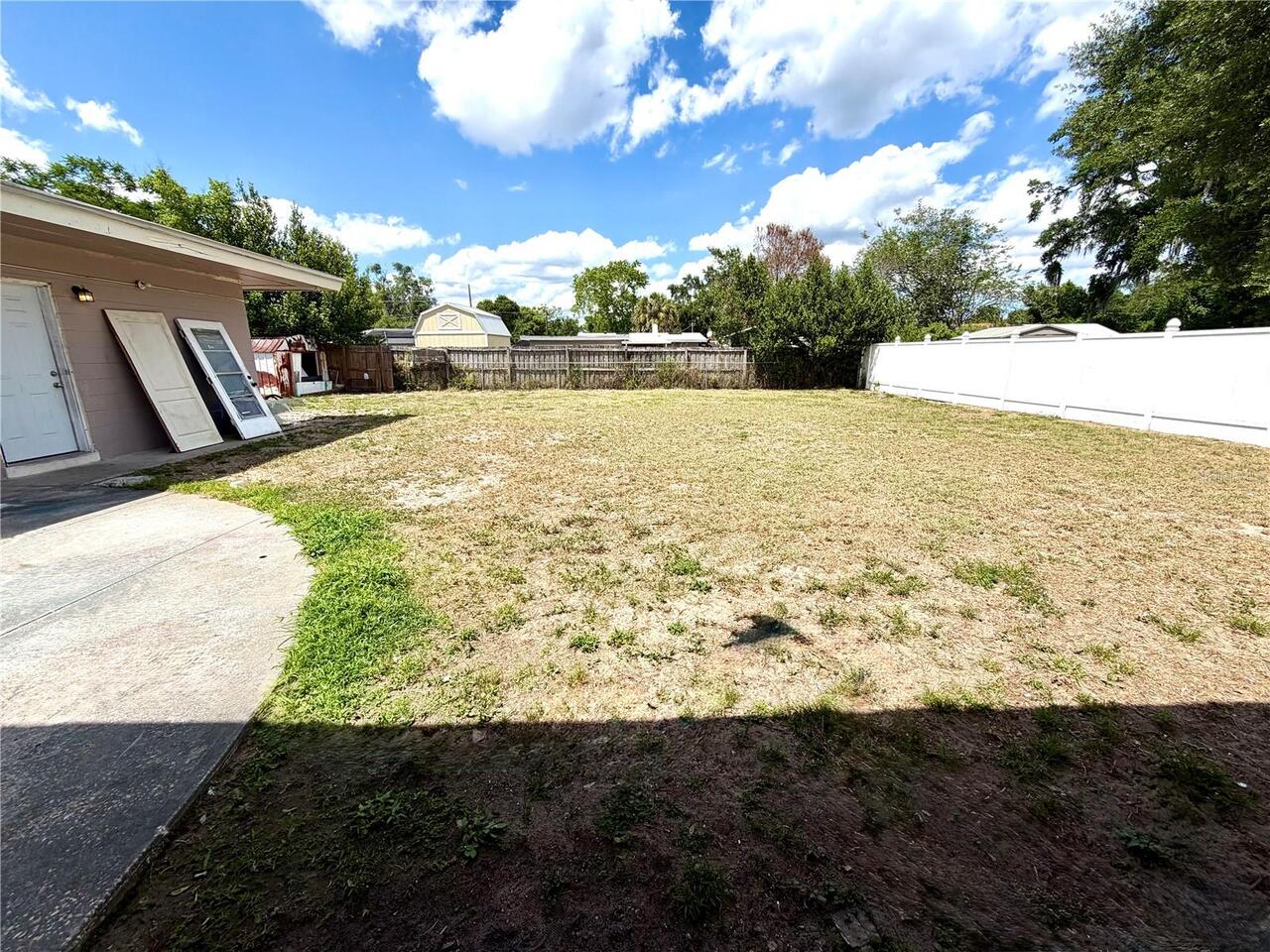 Listing Photo 16