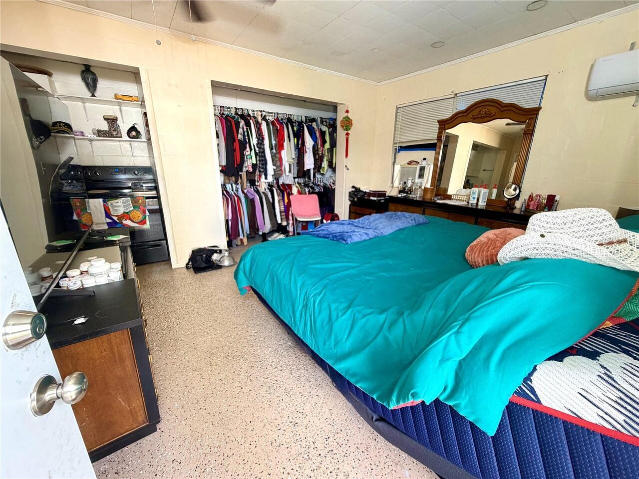 Listing Photo 17