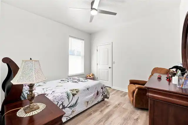 Listing Photo 34