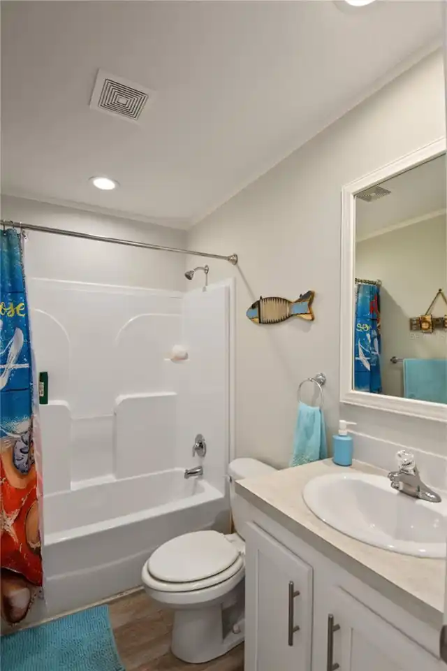 Listing Photo 23
