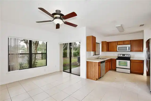 Listing Photo 7