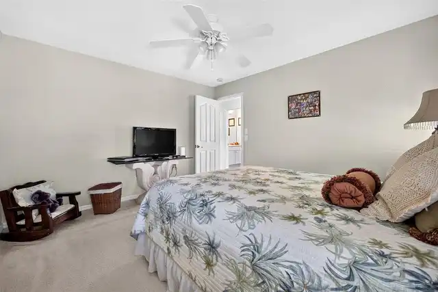 Listing Photo 33