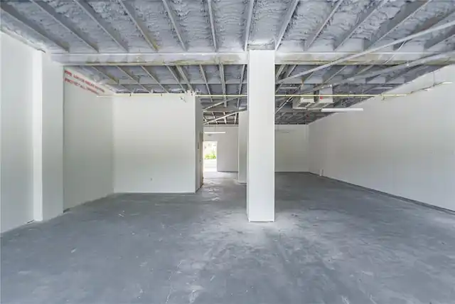 Listing Photo 12