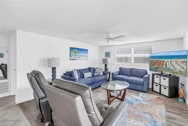 Listing Photo 9