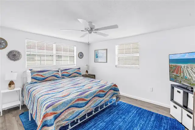 Listing Photo 16