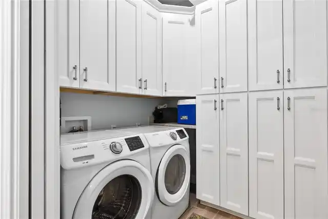 Listing Photo 10