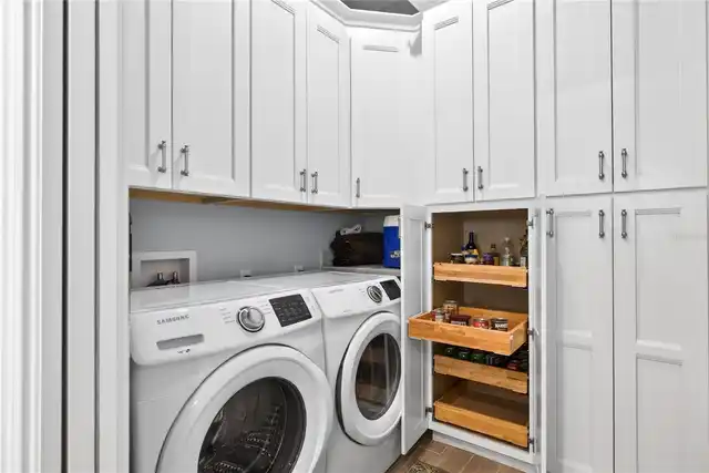 Listing Photo 11