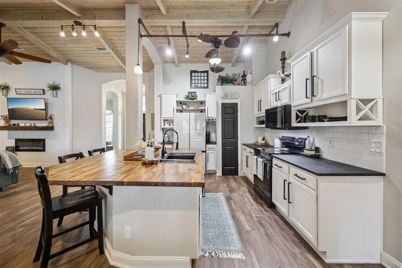 Listing Photo 18
