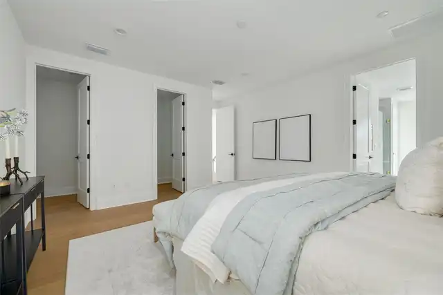 Listing Photo 17