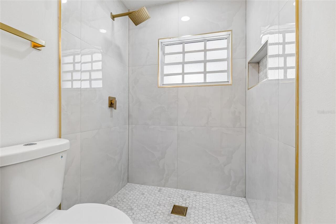 Listing Photo 38