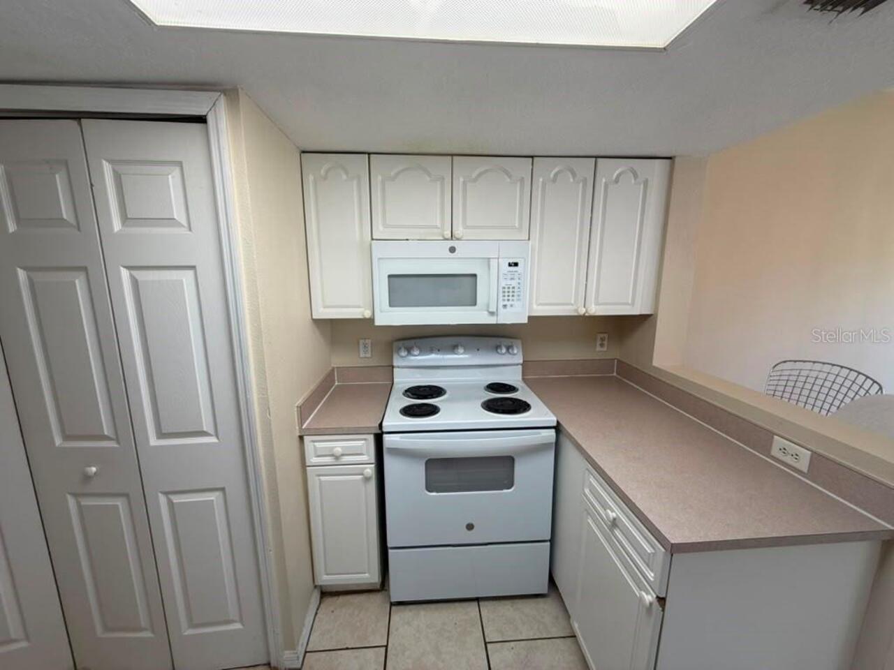 Listing Photo 11