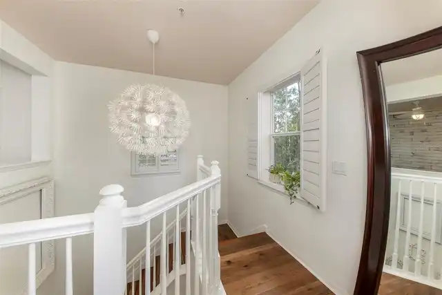 Listing Photo 16